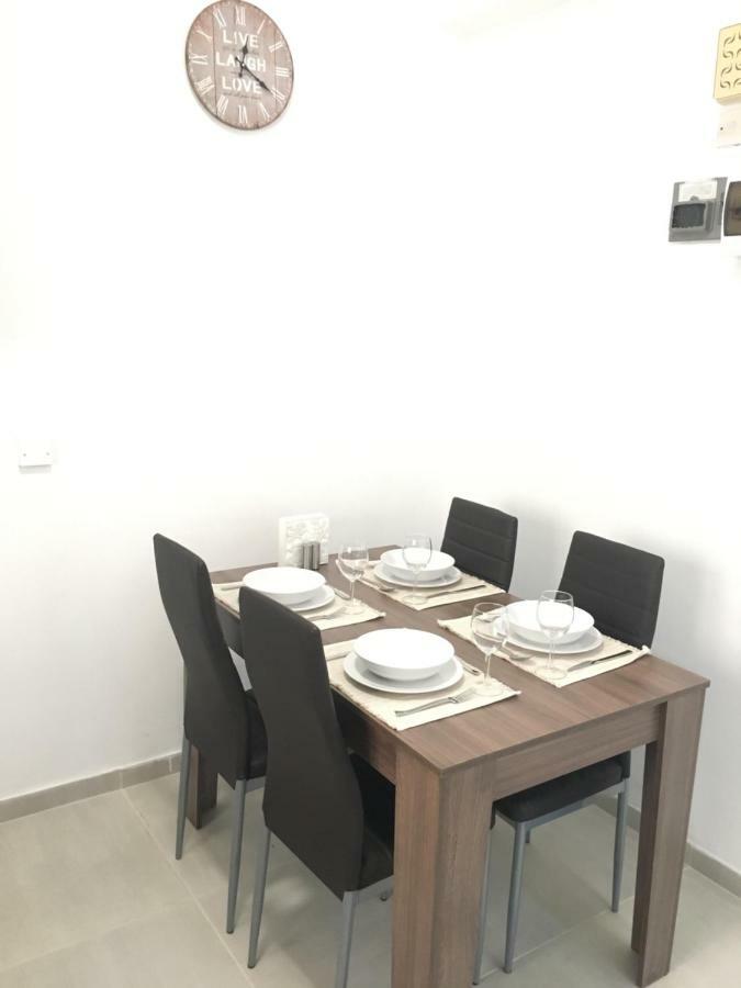 Larnaca Beach Apartment 44 المظهر الخارجي الصورة